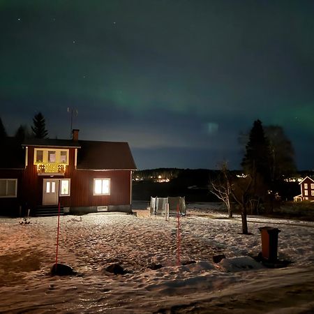 Fiberhusets Retreat: High-Speed Haven Near Hudiksvall Exterior photo