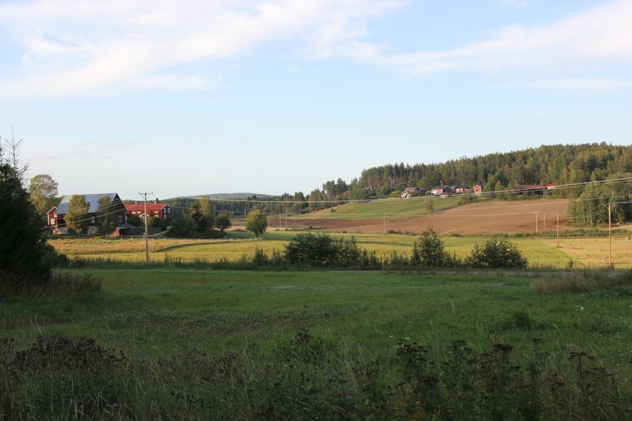 Fiberhusets Retreat: High-Speed Haven Near Hudiksvall Exterior photo